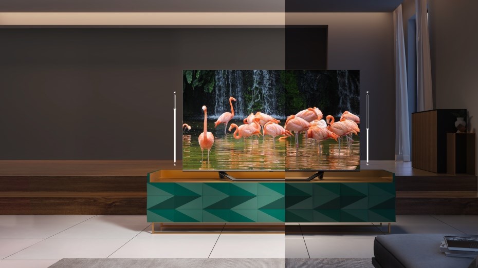 Hisense A7KQ automatická adaptace z denního na noční režim